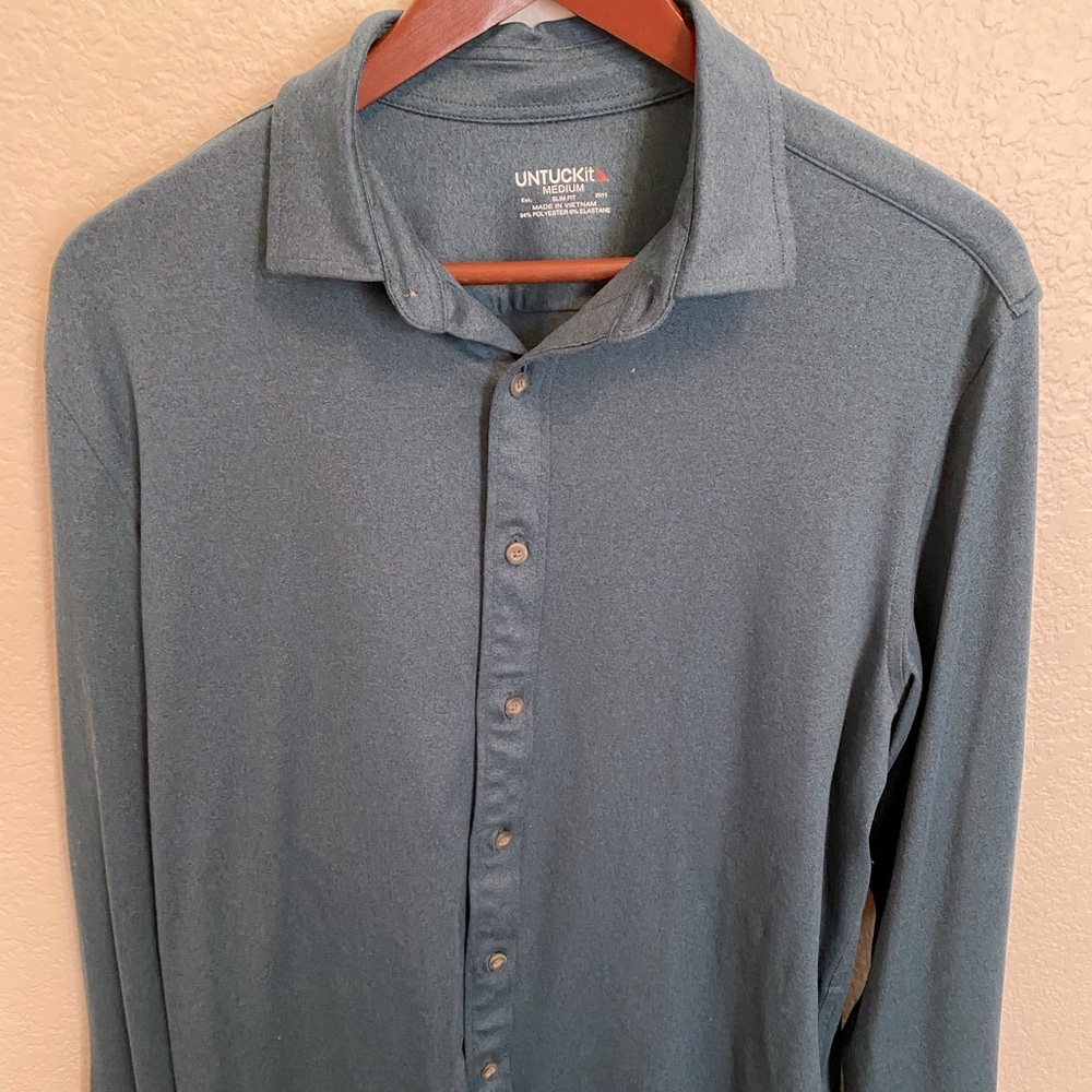 Men’s Untuckit Medium Long Sleeve Button Down, Blue